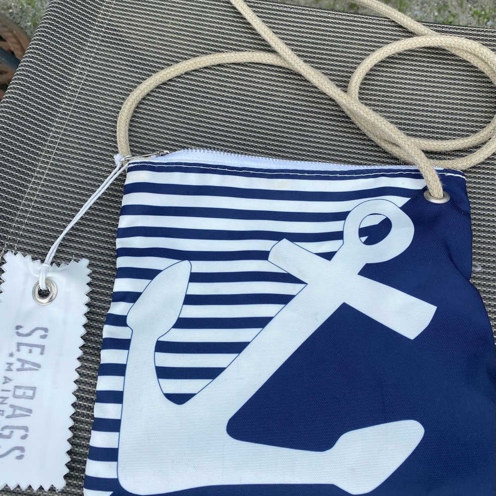 ⚓️Sea Bags Maine Breton Stripe White Anchor Slim Crossbody⚓️